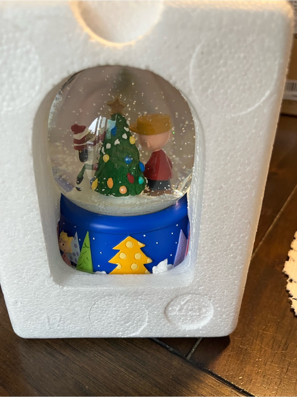 VTG Peanuts Hallmark Musical Water Globe Charlie Brown Christmas Tree-Never Used - Picture 4 of 5